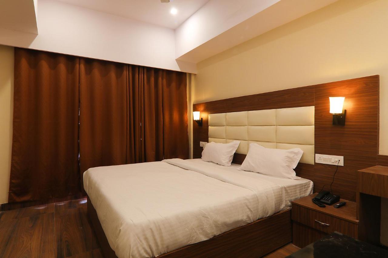 Fabhotel Blueark Lucknow Exterior photo