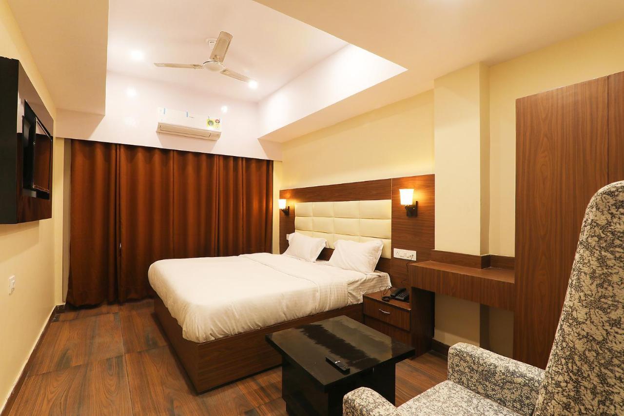 Fabhotel Blueark Lucknow Exterior photo