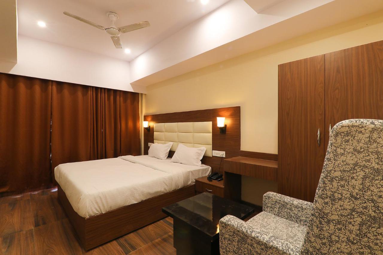 Fabhotel Blueark Lucknow Exterior photo
